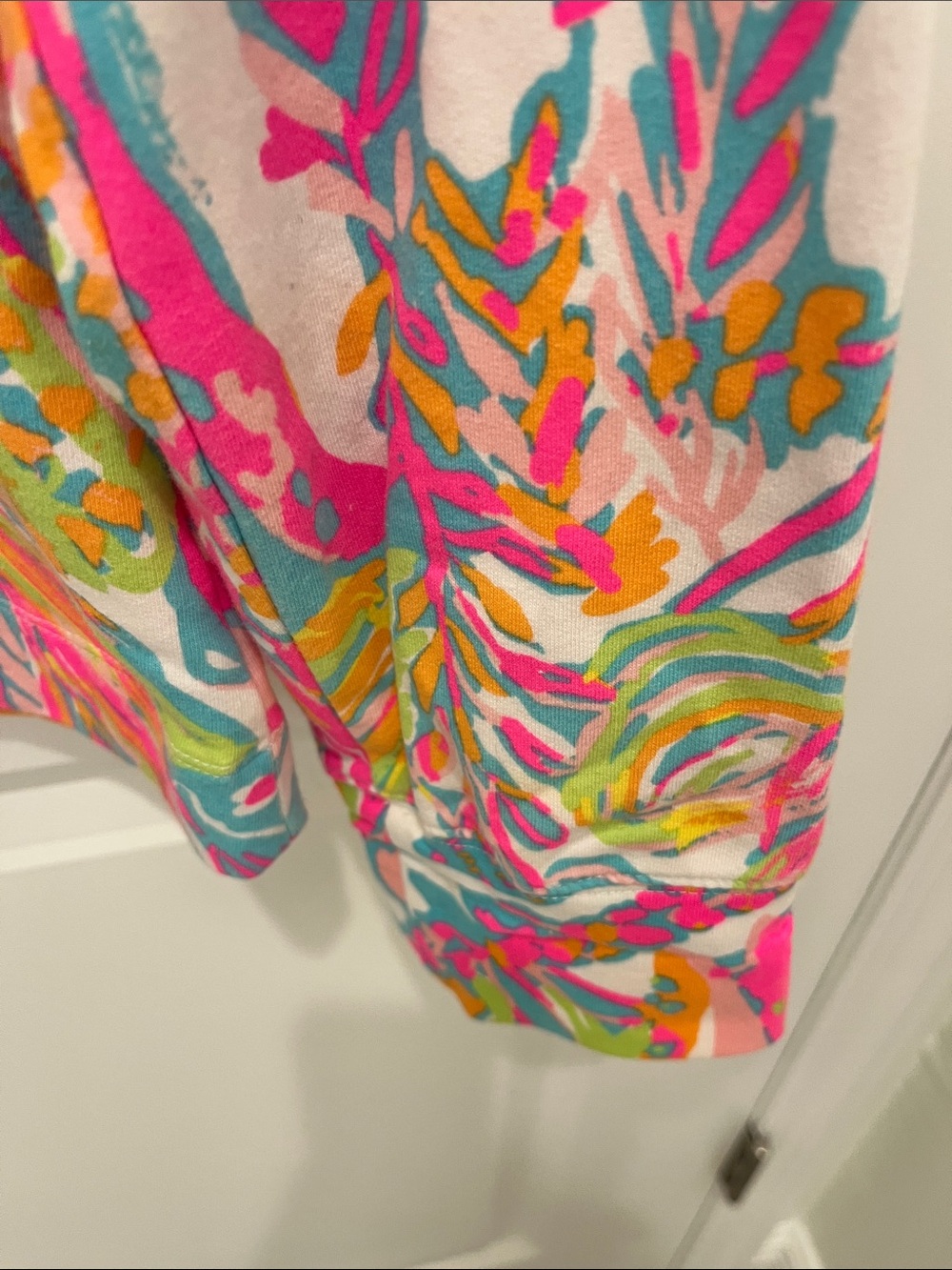 Lilly Pulitzer Skipper Popover Bright Printed Pullover One-Piece With Pocket - Picture 11 of 11